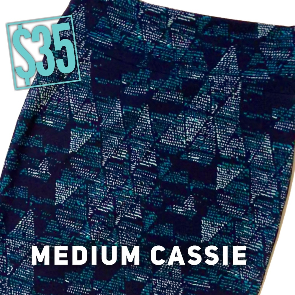 [Lularoe] Cassie Pencil Skirt 🛍